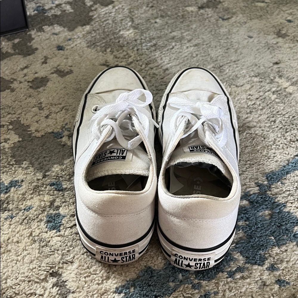 Women’s Converse All Star Size 8 White Sneakers